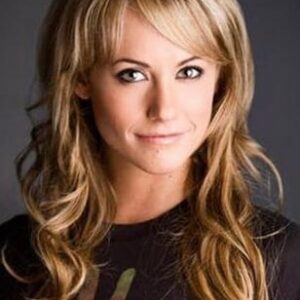 تصویر هنرمند Lisa Marie Caruk