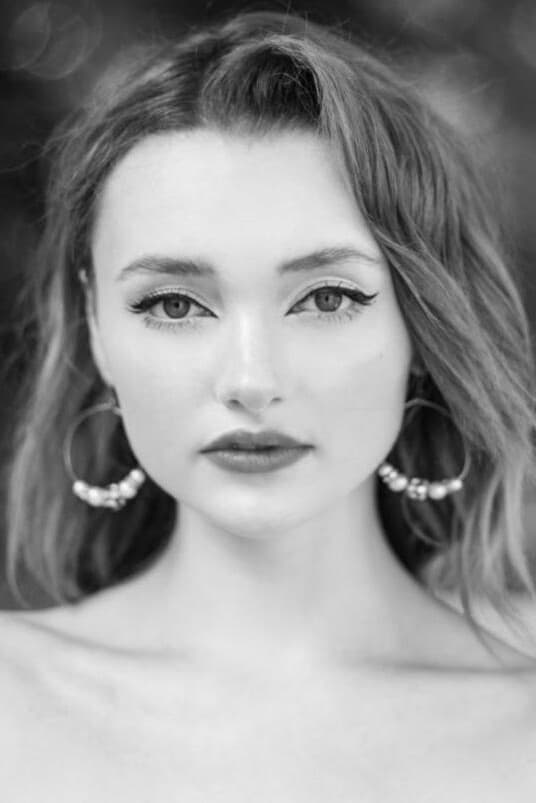 تصویر هنرمند Paige Bestington