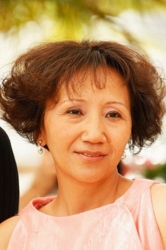 تصویر هنرمند Lu Yi-ching