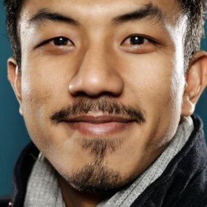 تصویر هنرمند Wanlop Rungkamjad