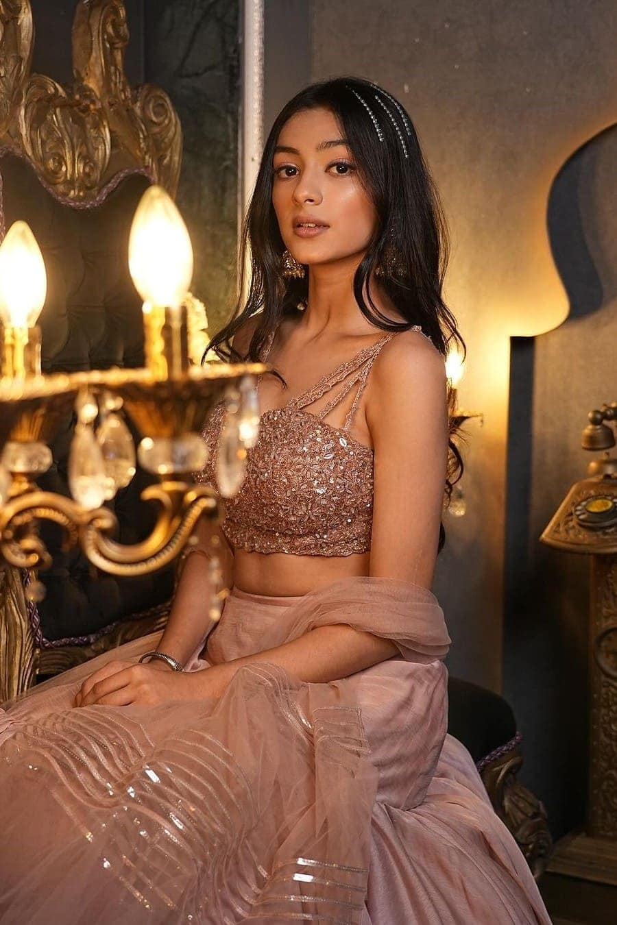 تصویر هنرمند Drashti Bhanushali