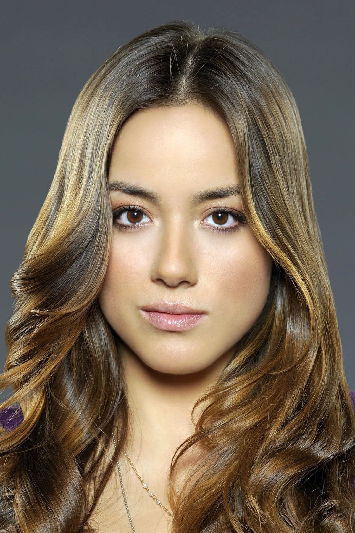 تصویر هنرمند Chloe Bennet