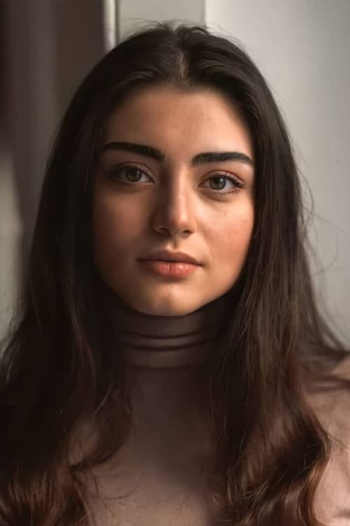 تصویر هنرمند Özge Törer