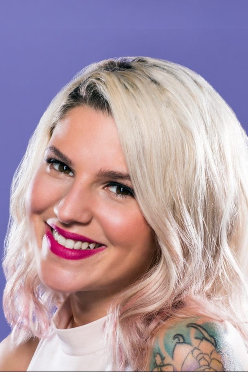 تصویر هنرمند Carly Aquilino