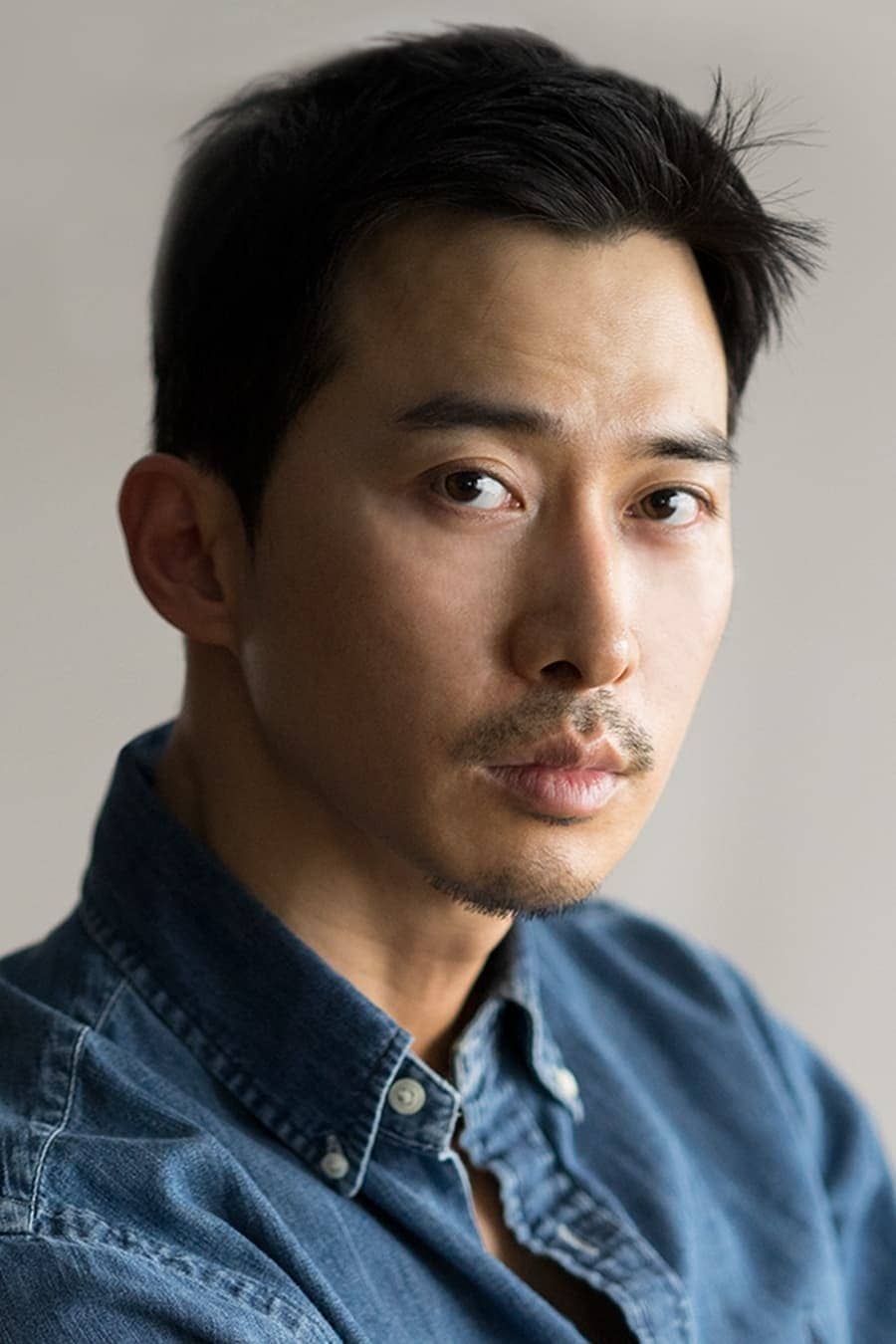 تصویر هنرمند Lee Woon-san