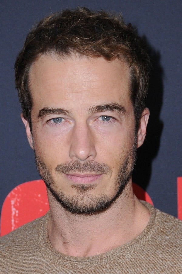 تصویر هنرمند Ryan Carnes