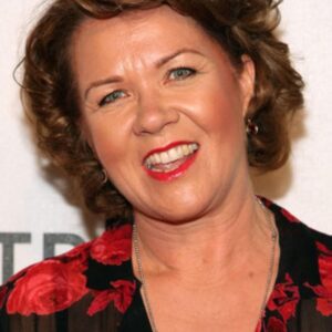 تصویر هنرمند Sarah Woods