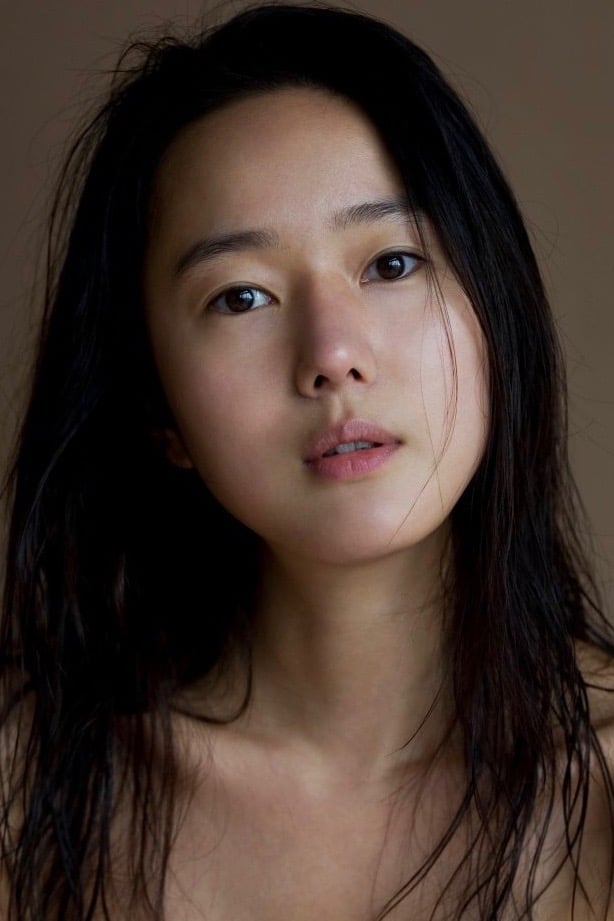 تصویر هنرمند Yoon Jin-seo