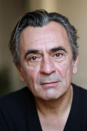 تصویر هنرمند Michel Bompoil