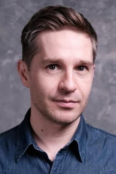 تصویر هنرمند Aleksandr Ratnikov