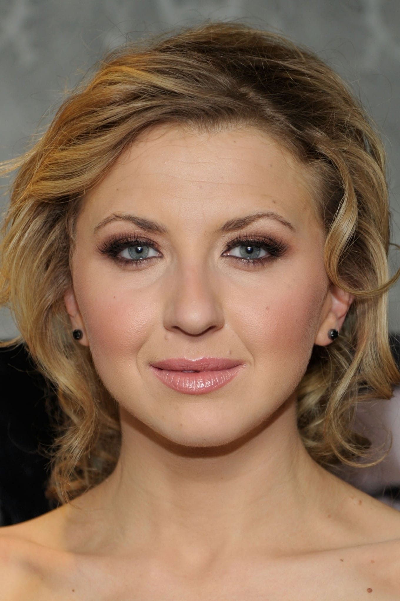 تصویر هنرمند Nina Arianda