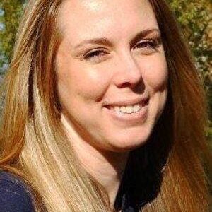 تصویر هنرمند Amanda Farinos