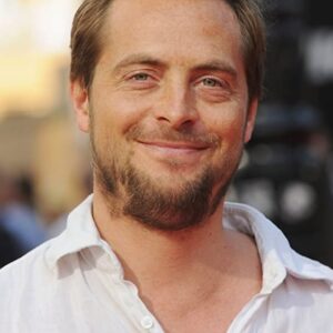 تصویر هنرمند Stephen Campbell Moore