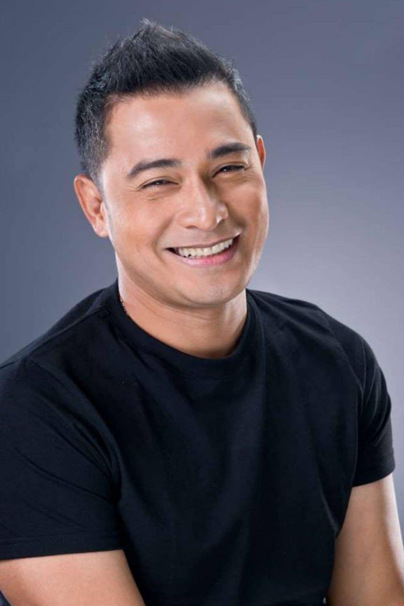تصویر هنرمند Cesar Montano