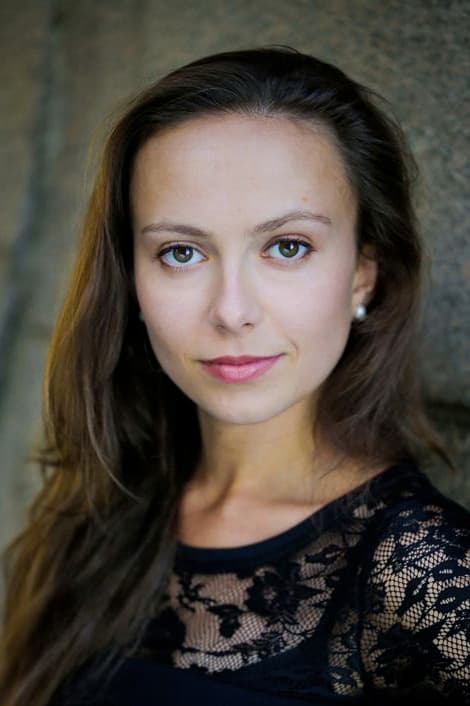 تصویر هنرمند Polina Pakhomova