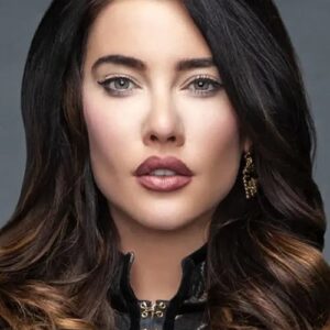تصویر هنرمند Jacqueline MacInnes Wood