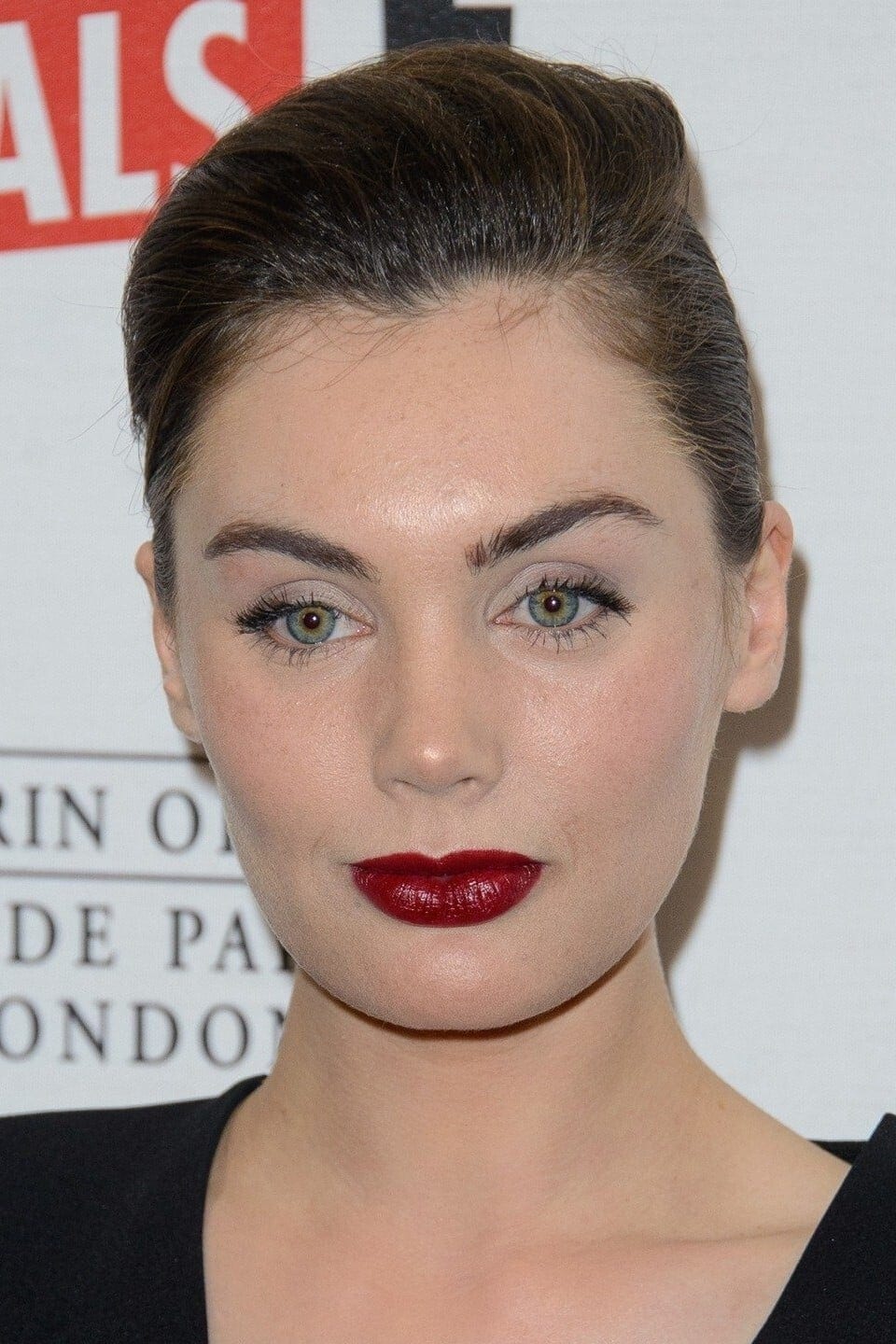 تصویر هنرمند Poppy Corby-Tuech
