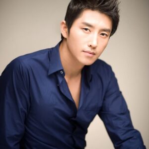تصویر هنرمند Hyun Woo-Sung