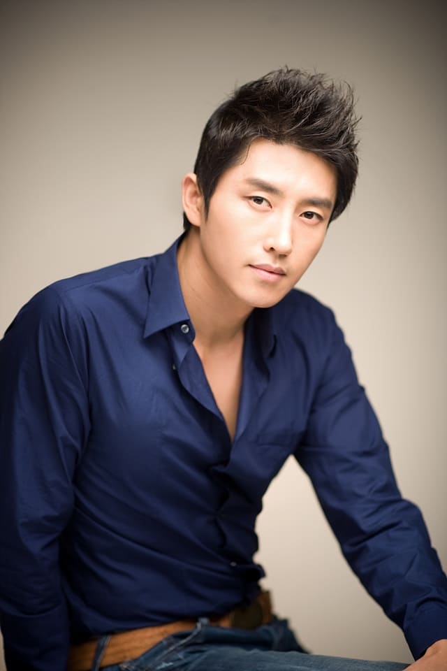 تصویر هنرمند Hyun Woo-Sung