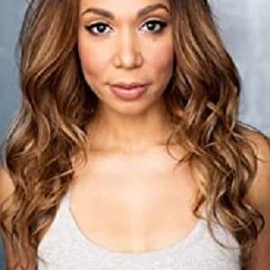 تصویر هنرمند Sarah Hollis