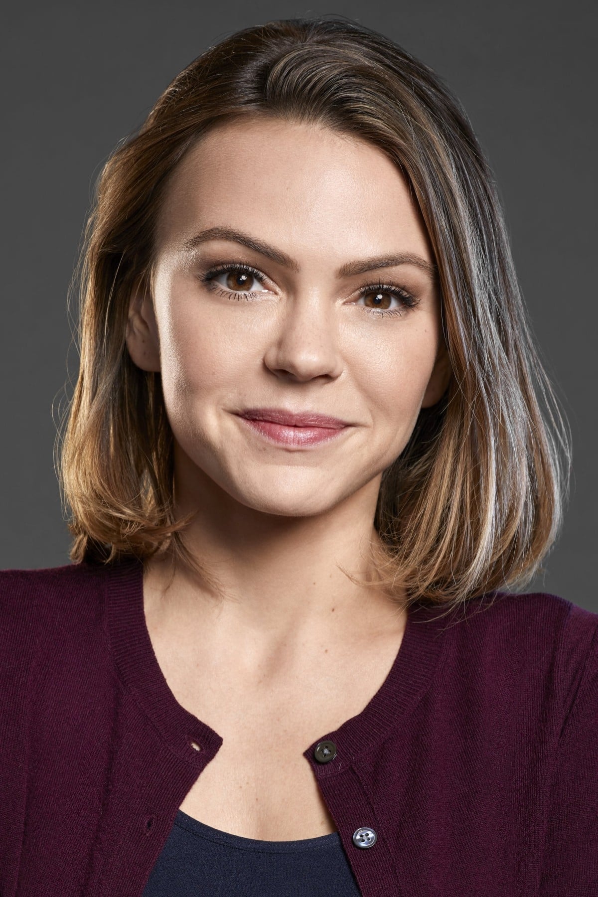 تصویر هنرمند Aimee Teegarden