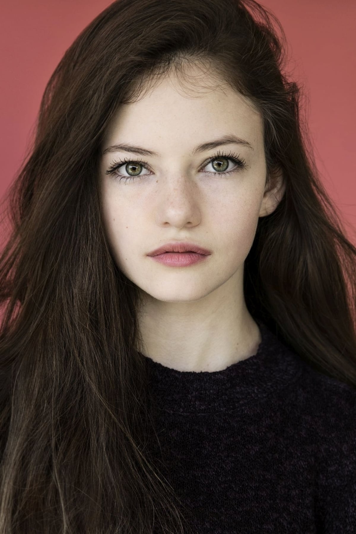 تصویر هنرمند Mackenzie Foy