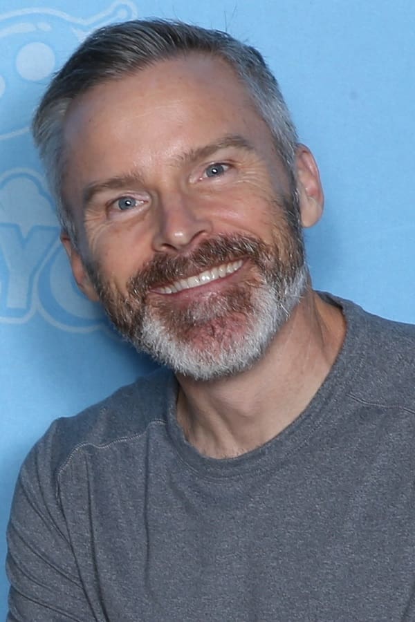 تصویر هنرمند Roger Craig Smith