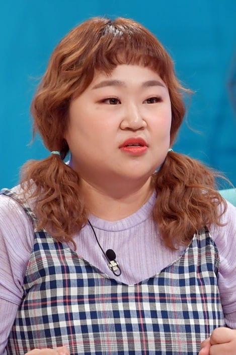 تصویر هنرمند Hong Yun-hwa
