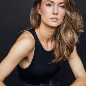 تصویر هنرمند Lauren Howe