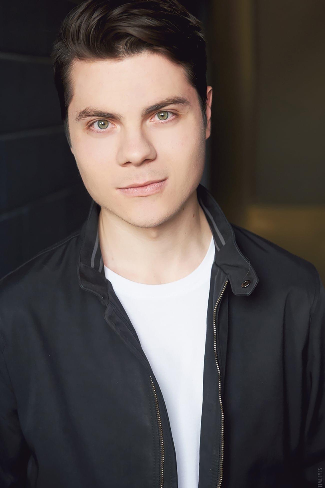 تصویر هنرمند Atticus Mitchell