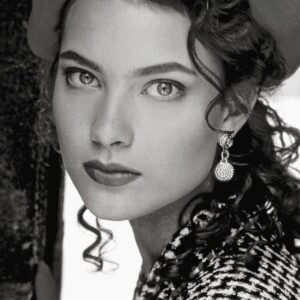 تصویر هنرمند Shalom Harlow