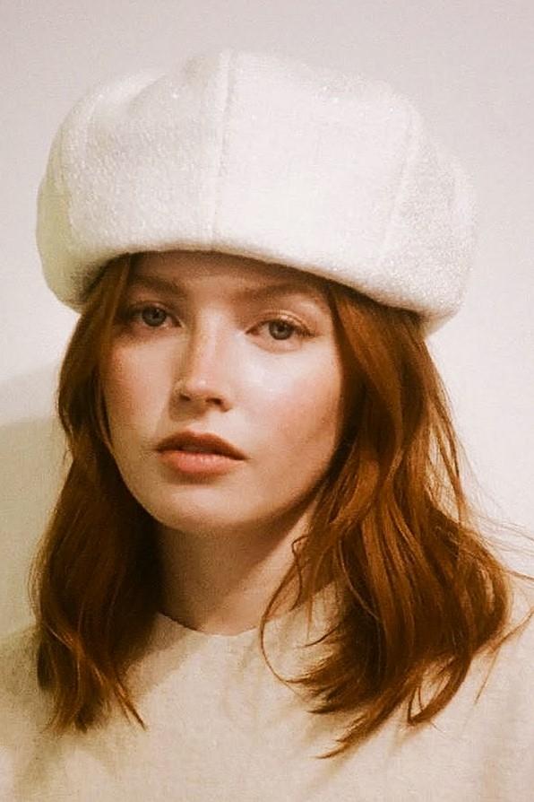 تصویر هنرمند Ellie Bamber