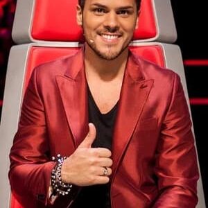 تصویر هنرمند Mickael Carreira