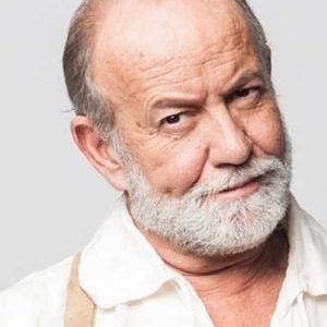 تصویر هنرمند César Pezzuoli