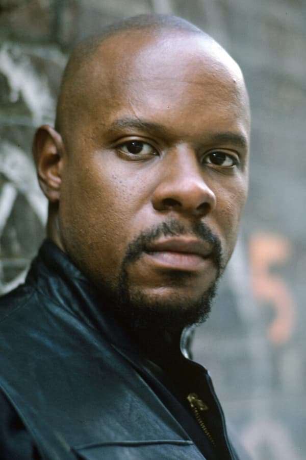 تصویر هنرمند Avery Brooks