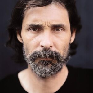 تصویر هنرمند Erdal Beşikçioğlu