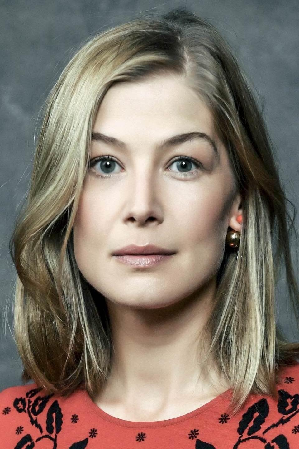 تصویر هنرمند Rosamund Pike