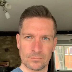 تصویر هنرمند Cristian Knight