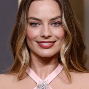 تصویر هنرمند Margot Robbie