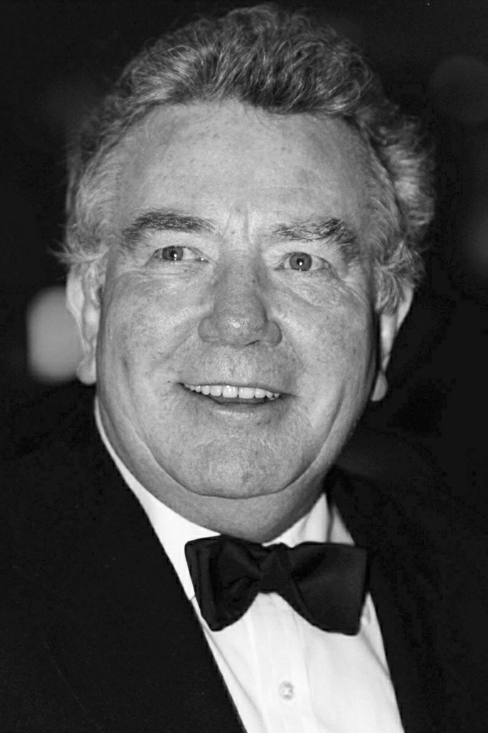 تصویر هنرمند Albert Finney