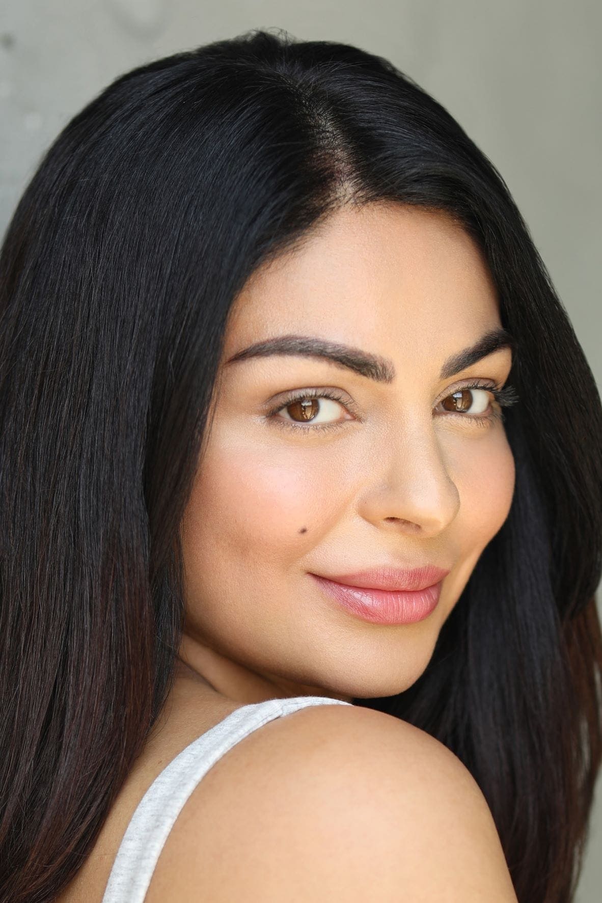 تصویر هنرمند Neeru Bajwa
