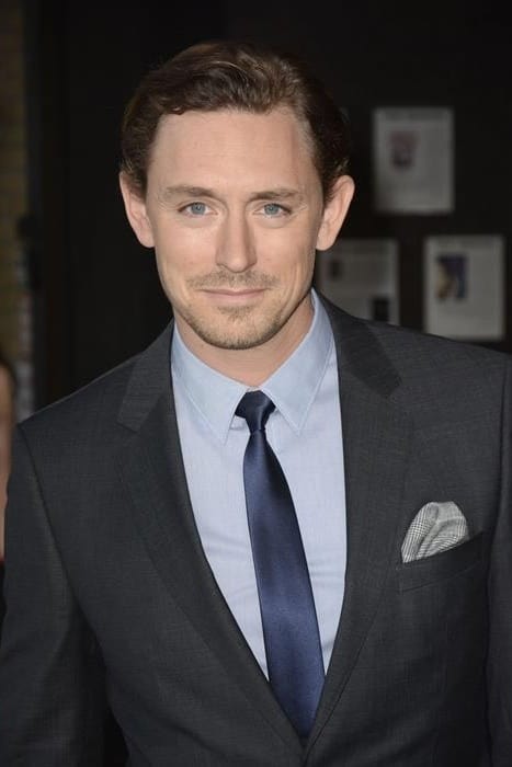 تصویر هنرمند JJ Feild