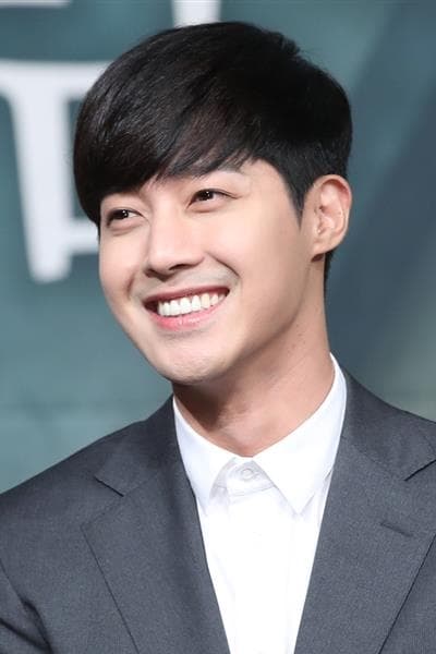 تصویر هنرمند Kim Hyun-joong