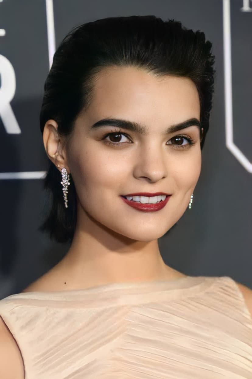تصویر هنرمند Brianna Hildebrand
