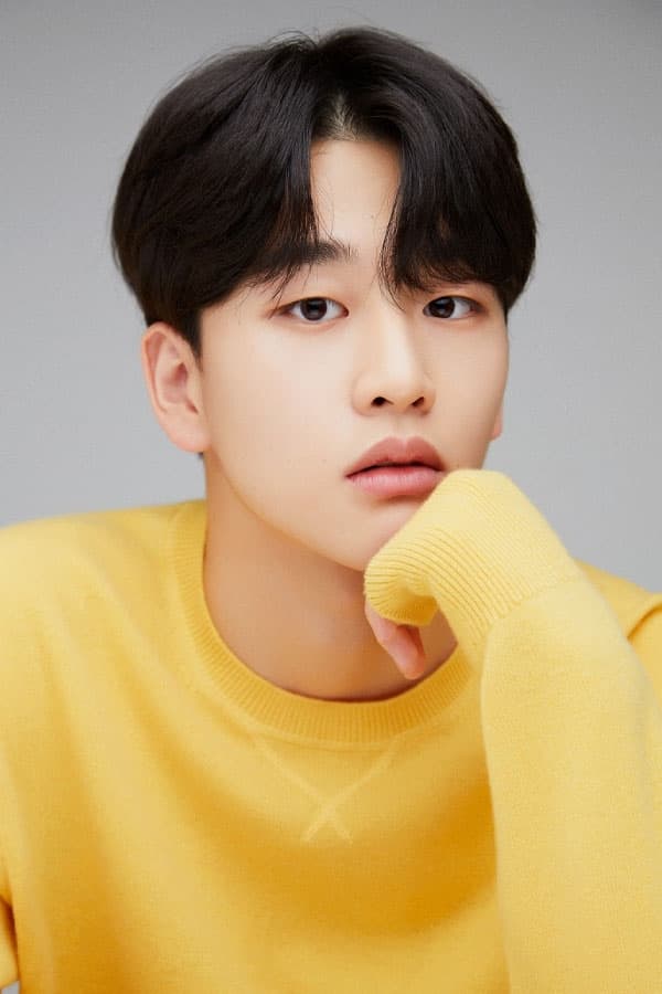 تصویر هنرمند Kim Yoon-woo