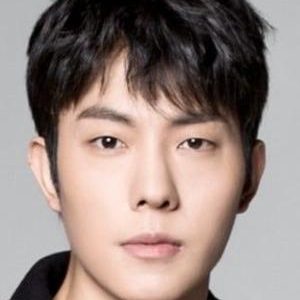 تصویر هنرمند Lee Kang-min