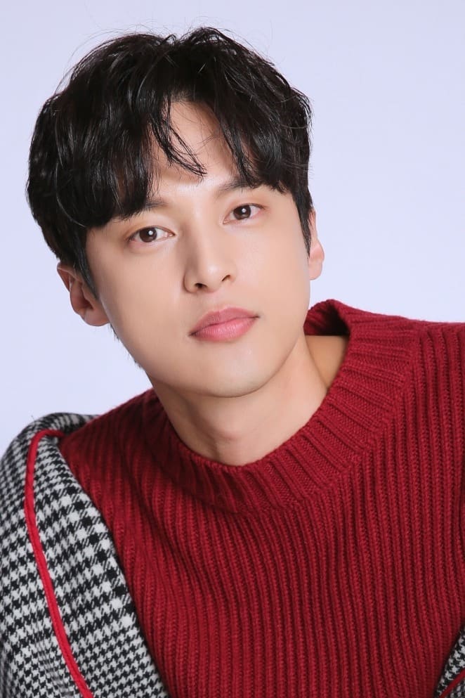 تصویر هنرمند Yoon Sun-woo