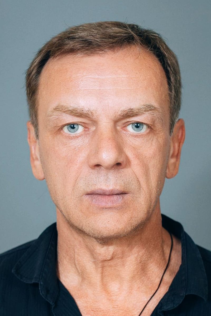 تصویر هنرمند Anton Chernov