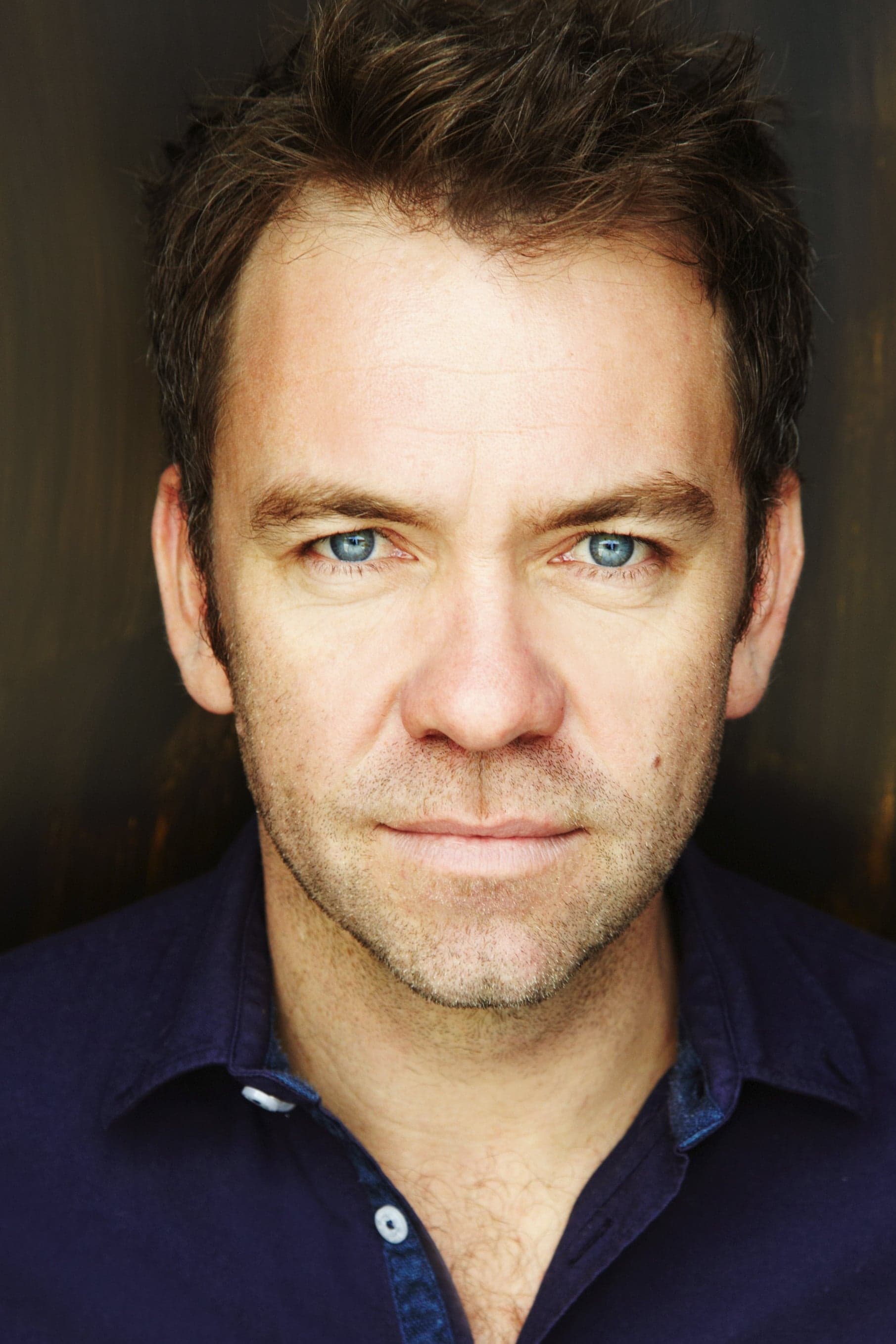 تصویر هنرمند Brendan Cowell