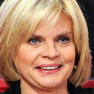 تصویر هنرمند Isabelle Nanty